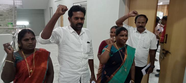 சொத்து வரி உயர்வை கண்டித்து அதிமுக கவுன்சிலர்கள் வெளிநடப்பு!!