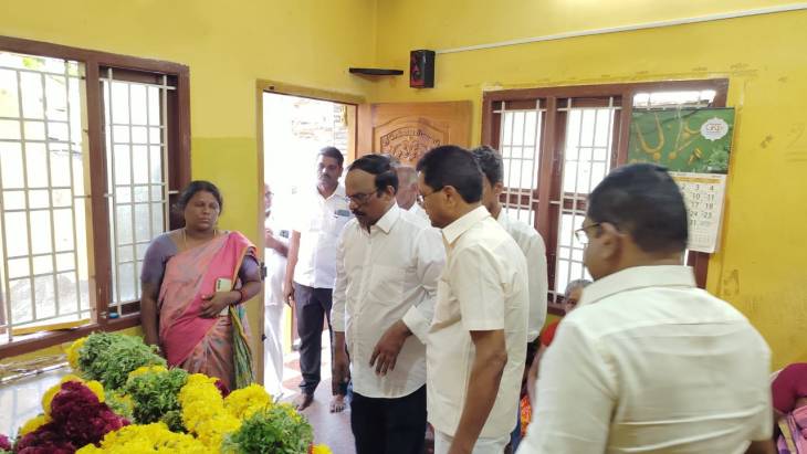 வீரபாண்டிய கட்டபொம்மன் பண்பாட்டு கழகத்தின் முன்னாள் தலைவர் மறைவு - அதிமுக முன்னாள் மாணவரணி செயலாளர் சரவணப்பெருமாள் அஞ்சலி!!
