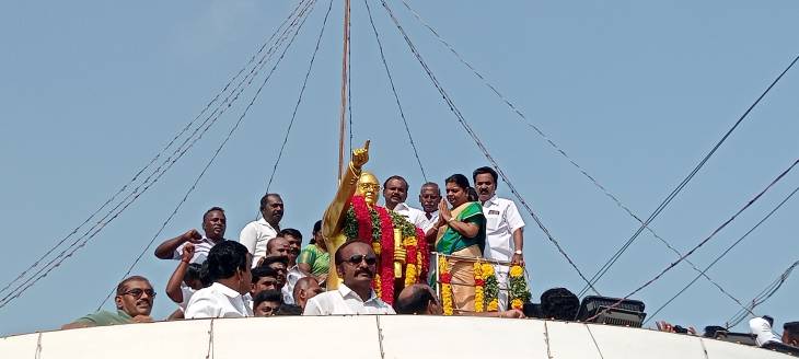 சட்டமாமேதை அண்ணல் அம்பேத்கரின் 135 வது பிறந்தநாள் - அமைச்சர், மேயர் மாலை அணிவித்து மரியாதை!!