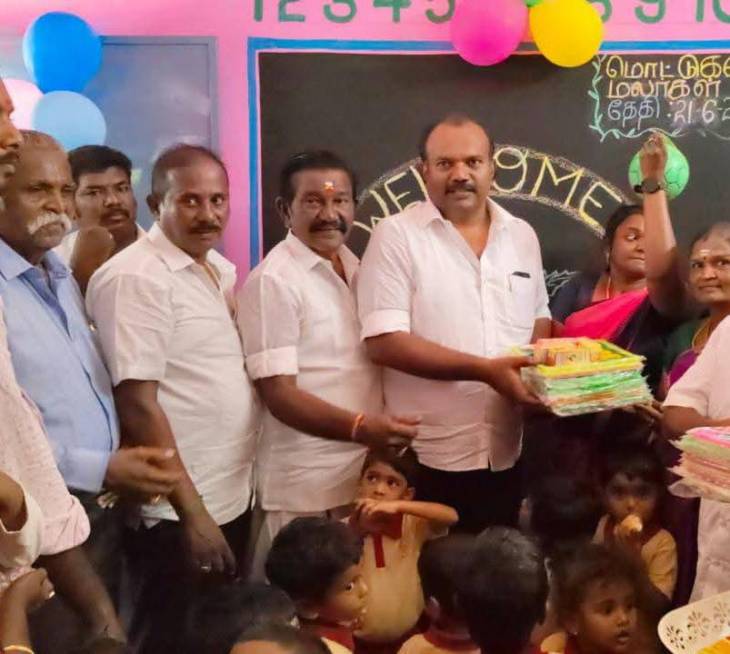 முன்னாள் முதல்வர் கலைஞரின் 102 வது பிறந்தநாளை முன்னிட்டு தூத்துக்குடி மாநகராட்சி மடத்தூர் பகுதியில் நலத்திட்ட உதவிகளை மேயர் ஜெகன் பெரியசாமி வழங்கினார்!!
