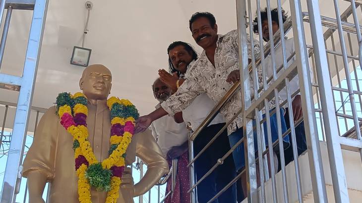 காமராஜர் 50-வது நினைவு தினம்: தூத்துக்குடியில் பெருந்தலைவர் மக்கள் நலச்சங்கம் நிறுவனர் எஸ்.பி. மாரியப்பன் தலைமையில் மரியாதை!!
