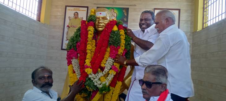 முத்துராமலிங்கத் தேவரின் 118வது ஜெயந்தி – தூத்துக்குடியில் மதிமுக நிர்வாகிகள் மரியாதை செலுத்தினர்!!