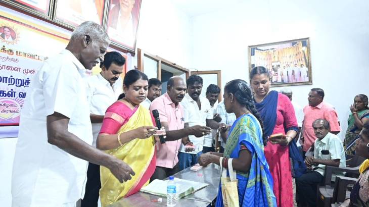 “குறைகளை என்னிடம் சொல்லுங்கள் – நிறைவான பணிகளை மற்றவரிடம் கூறுங்கள்!” : தூத்துக்குடியில் அமைச்சர் கீதாஜீவன் உரை!!