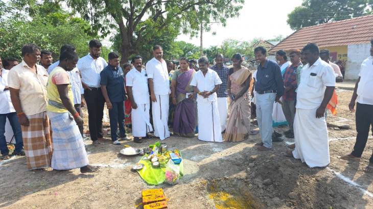 எம்.சி. சண்முகையா எம்எல்ஏ செக்காரக்குடியில் துணை சுகாதார நிலையம் கட்டும் பணிகளை தொடங்கி வைத்தார்!!
