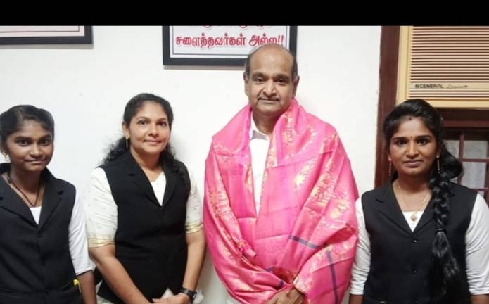 இளம் வழக்கறிஞர் அருணா தேவி ரமேஷ் பாண்டியனுக்கு சட்டத் துறையின் மூத்தோர் வாழ்த்து – தூத்துக்குடியில் சேவைக்கு தயாராகிறார்!