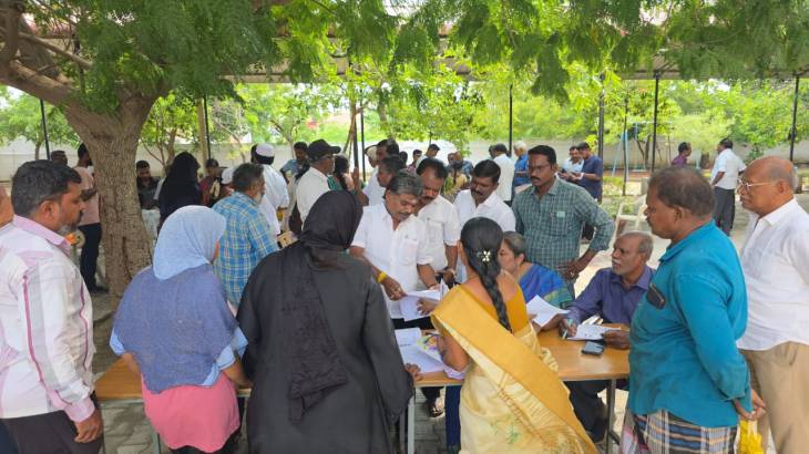 ஒட்டப்பிடாரம் தொகுதியில் வாக்காளர் பட்டியல் திருத்தம் — MLA எம்.சி. சண்முகையா தீவிர கண்காணிப்பு!!
