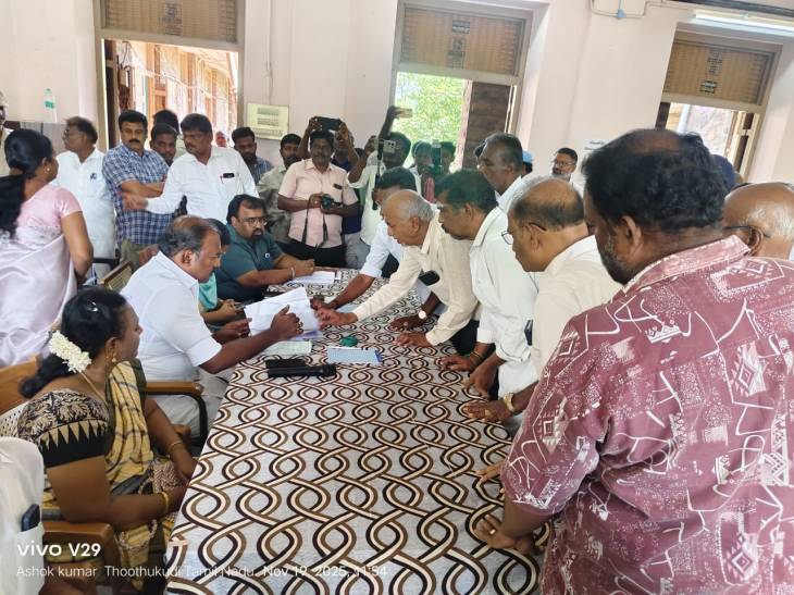 தூத்துக்குடி மாநகராட்சி குறைதீர்க்கும் கூட்டத்தில் நாயுடு மகாஜன சங்கம் மனு — போலி பட்டா விவகாரத்தில் நடவடிக்கை எடுப்பதாக மேயர் உறுதி!!