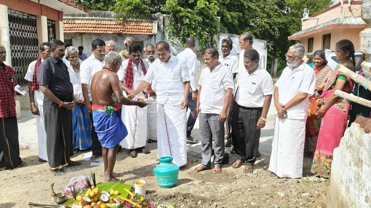 G.V. மார்கண்டேயன் எம்எல்ஏ – விளாத்திகுளம் ஒன்றியத்தில் புதிய சாலைத்திட்டங்களை தொடங்கி குடிநீர் திட்ட ஆய்வும் நடத்தினார்!!
