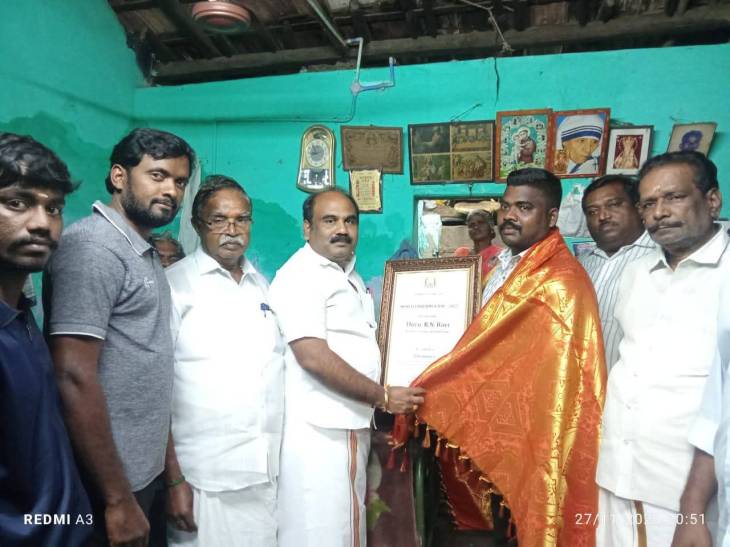 48 பேரைக் காப்பாற்றிய தூத்துக்குடி வீரர் லிமின்டனுக்கு ஆளுநர் பாராட்டு – அரசு வேலை வழங்க வேண்டும்: பாஜக மாவட்டத் தலைவர் கோரிக்கை!!