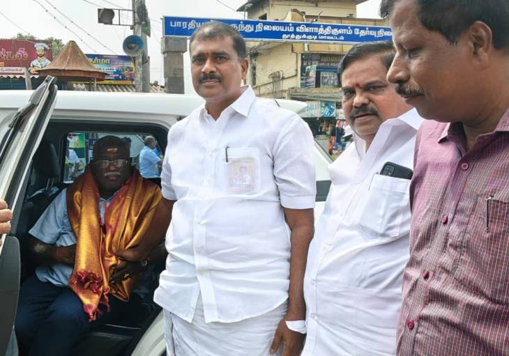 G.V. மார்கண்டேயன் எம்எல்ஏ வாழ்த்து – விளாத்திகுளம் பேரூராட்சியில் மாற்றுத்திறனாளி நியமன கவுன்சிலராக ஆ. குமார் பொறுப்பேற்றார்!!