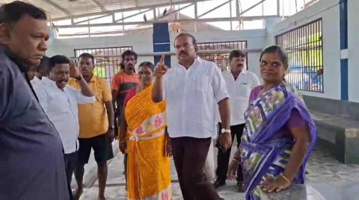 பூபால்ராயபுரத்தில் புதிய மீன் ஏலக்கூடத்தை ஆய்வு செய்த மேயர் ஜெகன்!!