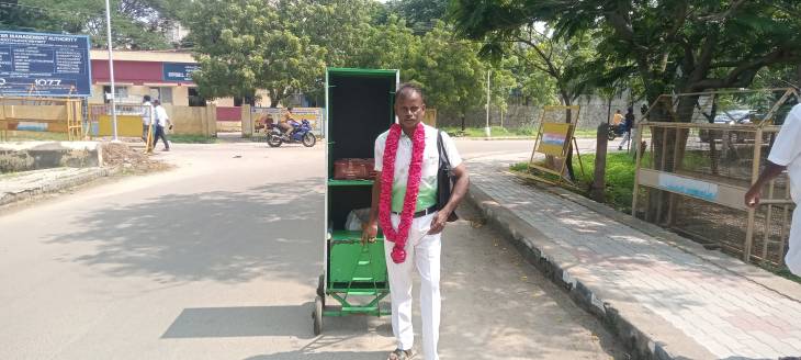 “4 ஆண்டு பசுமை போராட்ட வெற்றியை கொண்டாட வந்தவர்… கேக் வெட்டுவதற்கு முன்பே போலீஸ் கூட்டிச் சென்ற பரபரப்பு!”
