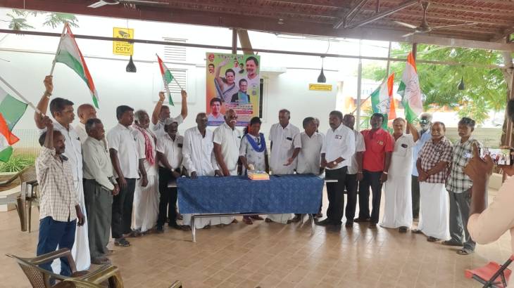 தியாகத் தலைவி சோனியா காந்தி 79வது பிறந்த நாள்
தூத்துக்குடியில் மகிழ்வுடன் கொண்டாடப்பட்டது!!
