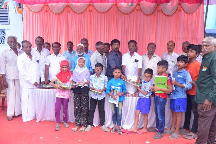 கவுன்சிலர் ரெங்கசாமி தலைமையில் ஹவுசிங் போர்டு பகுதியில் குடியரசு தின விழா!!