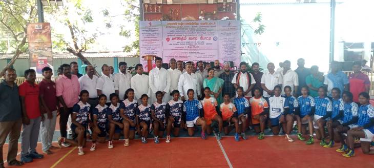 அமைச்சர் கீதா ஜீவன் தொடங்கி வைத்த கவுசானல் மாநில வெள்ளி விழா மின்னொளி கபாடி போட்டி – தூத்துக்குடியில் உற்சாக தொடக்கம்!!