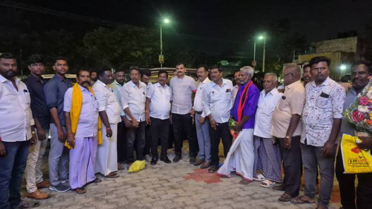 “மாவீரர் வீரபாண்டிய கட்டபொம்மு நினைவு ஜோதி தொடர் ஓட்டத்தை தொடங்கி வையுங்கள்” – எம்.பி. துரை வைகோவுக்கு தூத்துக்குடி கட்டபொம்மன் நகர் மாவீரன் ஊமைத்துரை தொண்டர் படை நேரில் அழைப்பு!!