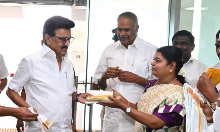 முதல்வர் ஸ்டாலினுக்கு அமைச்சர் கீதா ஜீவன் தலைமையில் தூத்துக்குடியில் உற்சாக வரவேற்பு!!