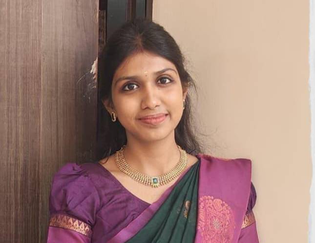 இஸ்ரோ விஞ்ஞானியாக உயர்வு: நெல்லை மகளுக்கு நாயுடு சங்கத்தின் பாராட்டு!!