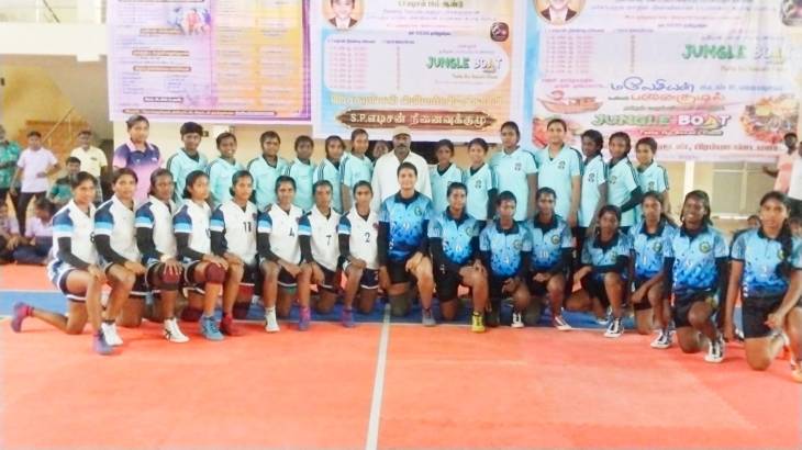 “தூத்துக்குடியில் களைகட்டிய பெண்கள் கபடி விழா – எஸ்பி எடிசன் ராஜா நினைவு கோப்பைக்காக 26 அணிகள் மோதல்!”