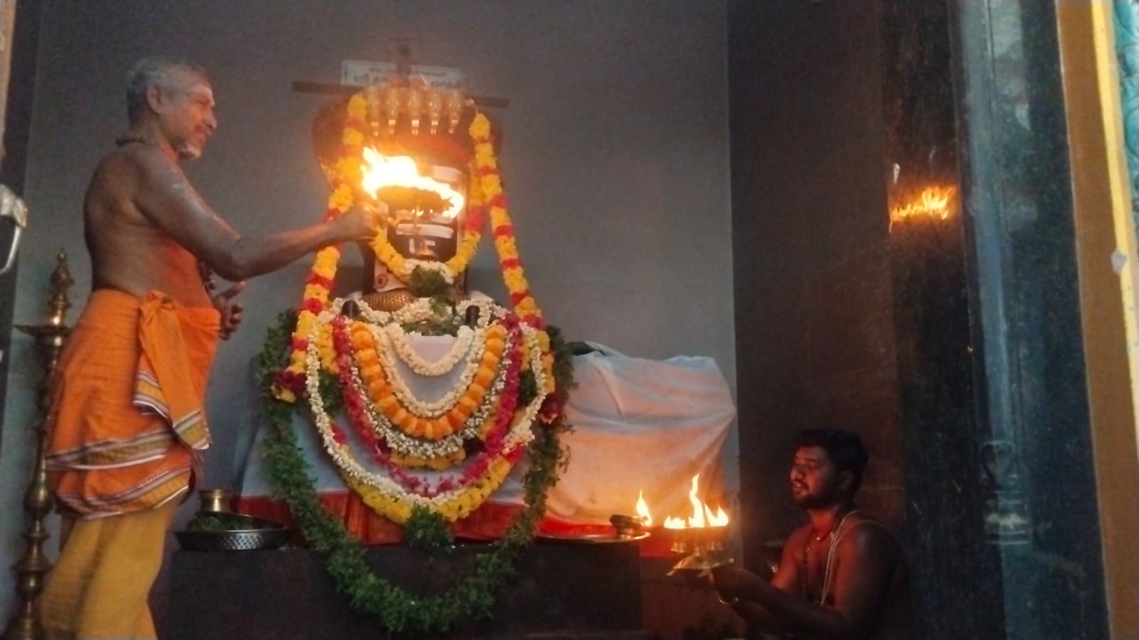 பருவமழை பொழிந்து விவசாயம் செழிக்க; செல்வ வளம் பெருக குருமகாலிங்கேஸ்வரருக்கு சிறப்பு அபிஷேக விழா!!