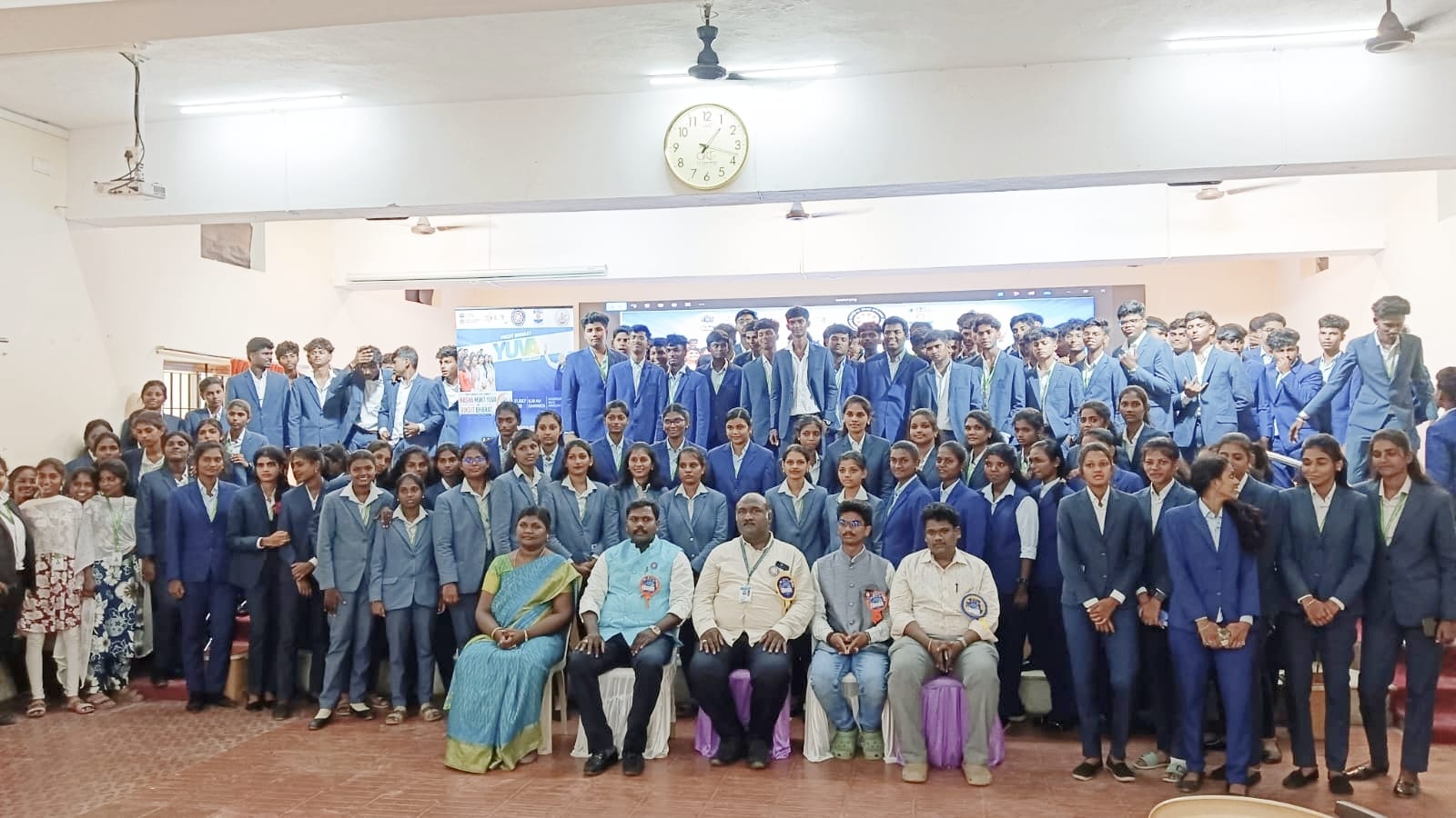 போதைப்பொருள் இல்லா இந்தியா உருவாக்க இளைஞர்கள் உறுதியேற்பு – காமராஜ் கல்லூரியில் 'விக்சித் பாரத் யுவா கனெக்ட்' விழிப்புணர்வு நிகழ்ச்சி!!