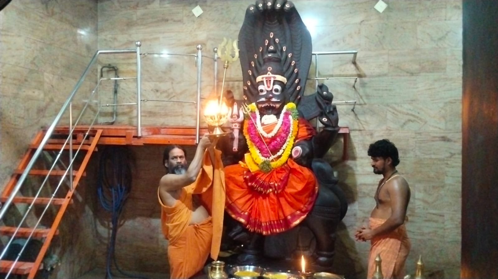 ஸ்ரீசித்தர் பீடத்தில் ஸ்ரீ வாராஹி அம்மனுக்கு மஹா யாக வழிபாடு – சாக்தஸ்ரீ சற்குரு சீனிவாச சித்தர் தலைமையில் பக்தர்கள் திரளான பங்கேற்பு!!
