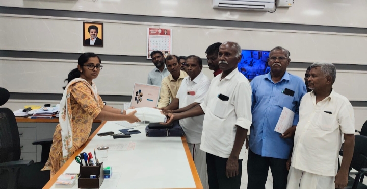 அக்டோபர் 5 முதல் தூத்துக்குடி மாநகராட்சி தூய்மை பணியாளர்கள் காலவரையற்ற வேலைநிறுத்தம்!