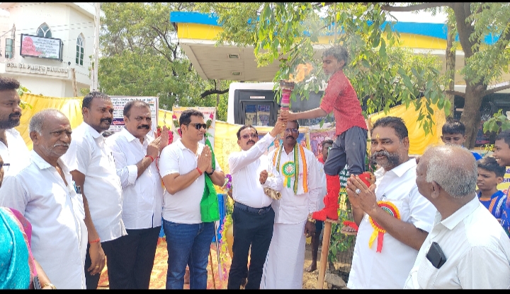 கோவில்பட்டியில் காந்தி ஜெயந்தியை முன்னிட்டு ஆட்டோ விழிப்புணர்வு பேரணி – சிறுவர்களின் சிலம்பம் நிகழ்ச்சி!!